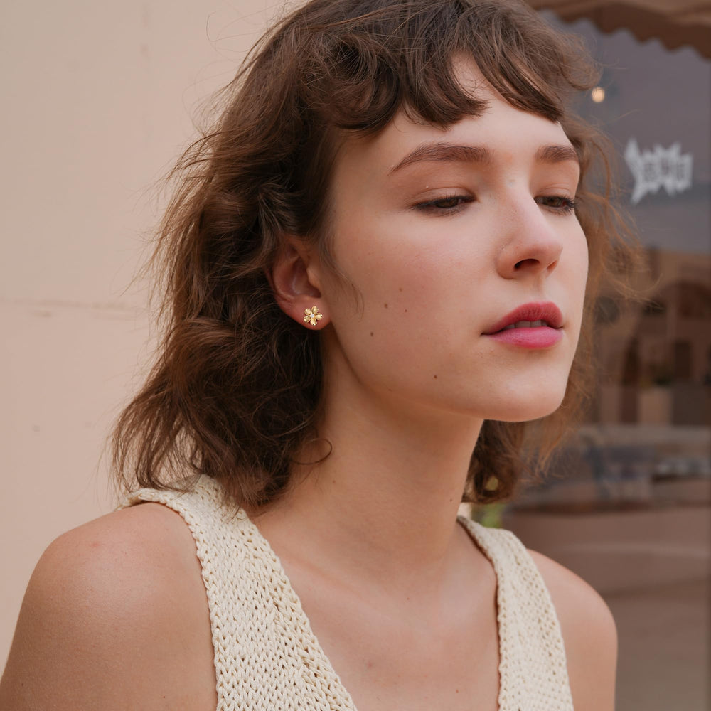 S.Leaf Plumeria Flower Earrings