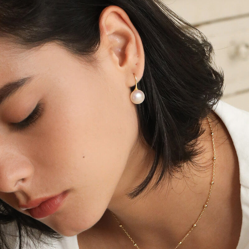 Natural White Pearl Dangle Drop Earrings Gold